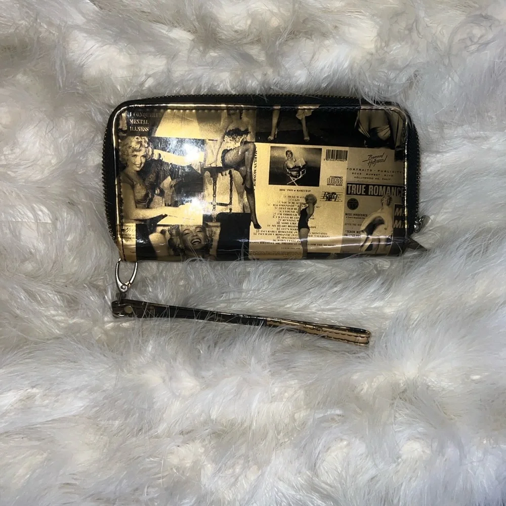 glossy wristlet